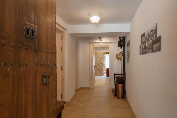 Foto van Landhuis bij Pedraforca Bergen - Vakantiehuis in Castellnou de Bages - HallReception