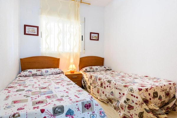 Foto van Appartement Oropesa met terras - Vakantiehuis in Orpesa - BedRoom
