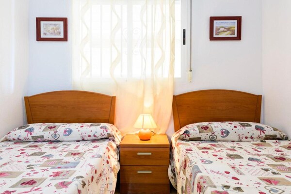 Foto van Appartement Oropesa met terras - Vakantiehuis in Orpesa - BedRoom