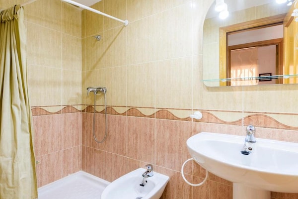 Foto van Appartement Oropesa met terras - Vakantiehuis in Orpesa - BathRoom