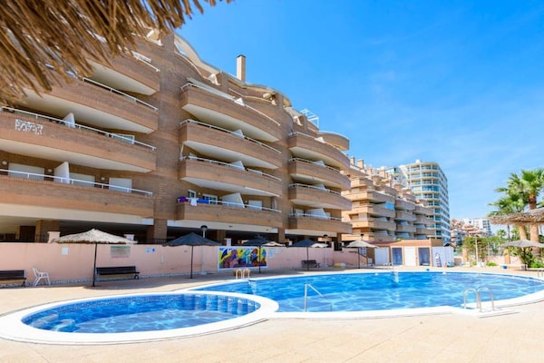 Foto van Appartement Oropesa met terras - Vakantiehuis in Orpesa - ExteriorSummer