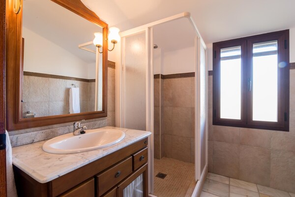 Foto van Wandelparadijs Ibipozo in Sierra de Cazorla - Vakantiehuis in Pozo Alcón - BathRoom