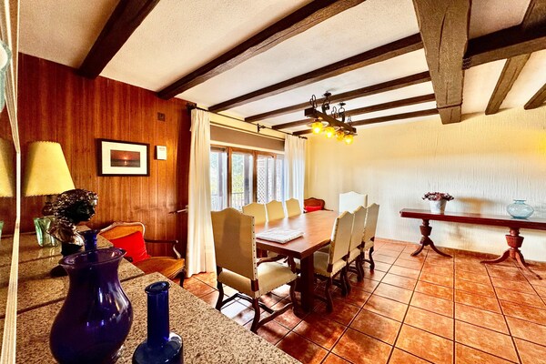 Foto van Appartement in Galapagar met tuin en zwembad - Vakantiehuis in Galapagar - DiningRoom