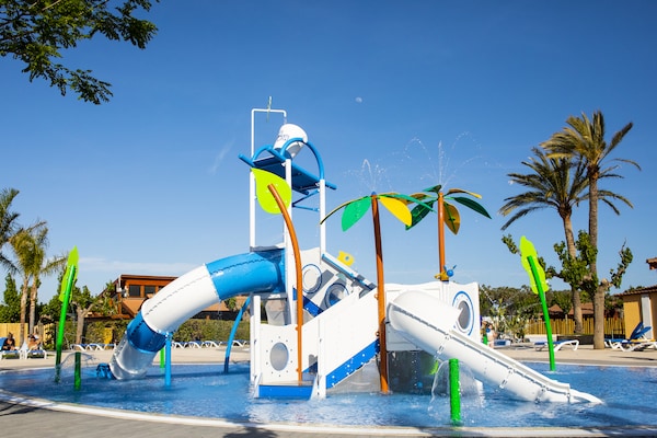 Foto van Bungalow in Cambrils met Zwembad - Vakantiehuis in Cambrils - ParkFacilities