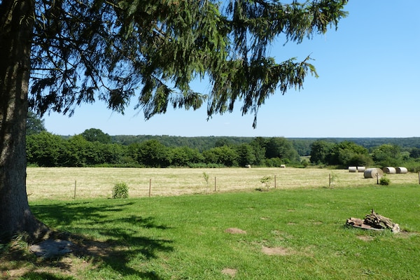 Foto van Comfortabel vakantiehuis met privé tuin - Vakantiehuis in la Neuville-aux-Joûtes - GardenSummer
