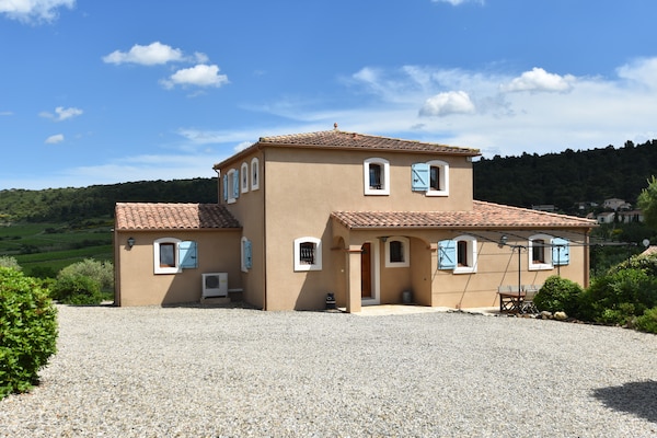 Foto van Wijngaardverblijf met zwembad - Vakantiehuis in Montbrun-des-Corbières - ExteriorSummer