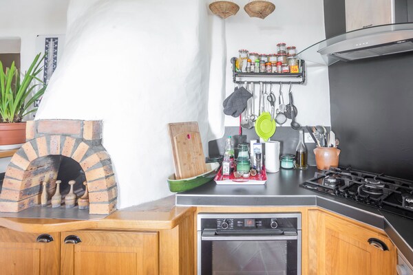 Foto van Vakantiehuis in Mazeyrolles met tuin - Vakantiehuis in Mazeyrolles - Kitchen