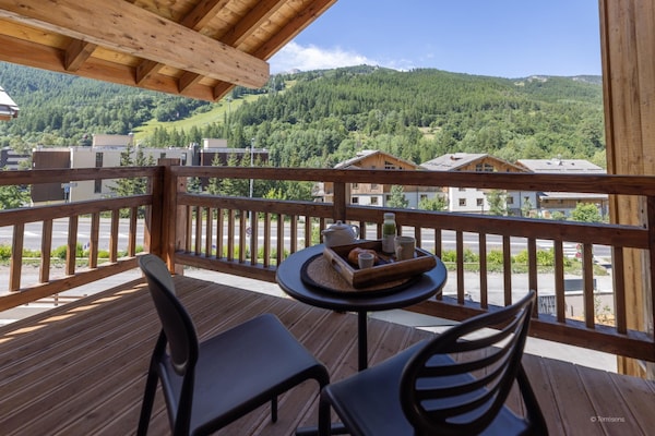 Foto van Chalet in Chantemerle met Zonnige Pistes - Vakantiehuis in Saint Chaffrey - ExteriorSummer