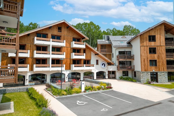 Foto van Chalet in Serre Chevalier voor gezinnen - Vakantiehuis in Saint Chaffrey - ExteriorSummer