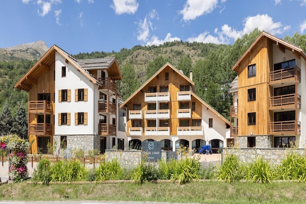 Foto van Chalet in Serre Chevalier voor gezinnen - Vakantiehuis in Saint Chaffrey - ExteriorSummer