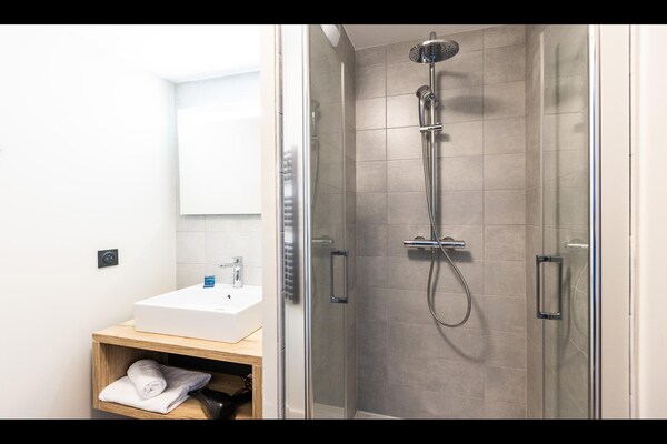 Foto van Appartement in Frankrijk Ski-In/Ski-Out - Vakantiehuis in RISOUL - BathRoom