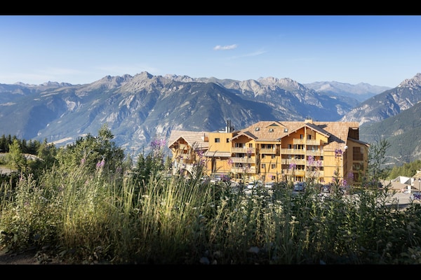 Foto van Appartement in Frankrijk Ski-In/Ski-Out - Vakantiehuis in RISOUL - ExteriorSummer