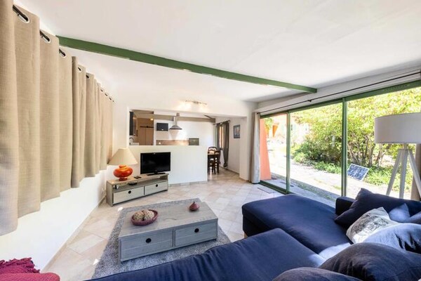 Foto van Cottage in Grasse met Zwembad en Tuin - Vakantiehuis in Grasse - Untagged