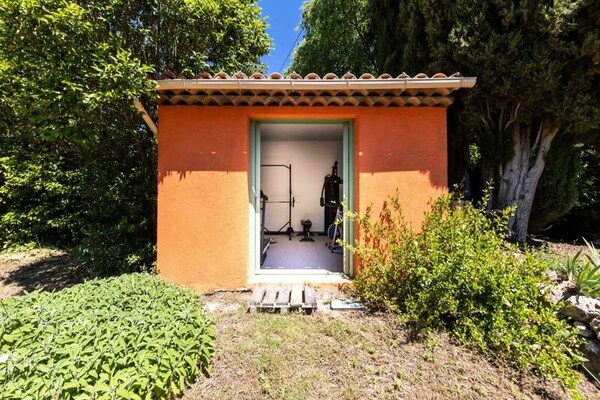Foto van Cottage in Grasse met Zwembad en Tuin - Vakantiehuis in Grasse - Untagged