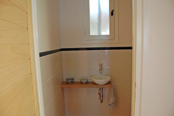 Foto van La Turbie Appartement, La Turbie - Vakantiehuis in La Turbie - BathRoom