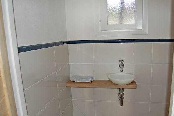 Foto van La Turbie Appartement, La Turbie - Vakantiehuis in La Turbie - BathRoom