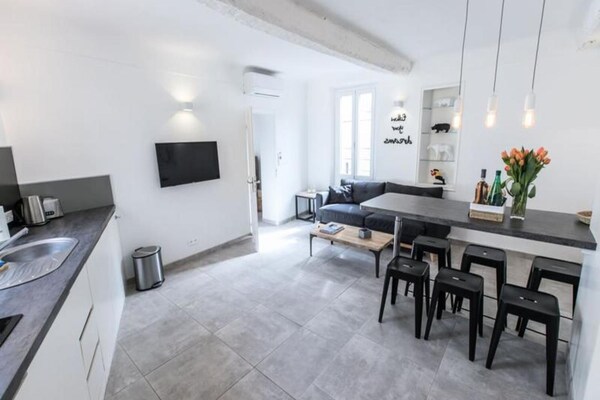 Foto van Palais & Croisette, ruime 2-kamer met balkon - Vakantiehuis in CANNES - ExteriorSummer