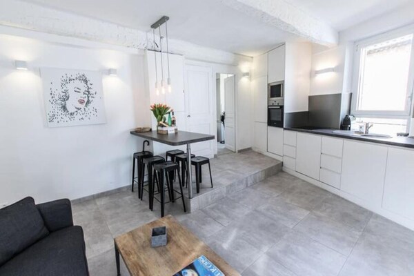 Foto van Palais & Croisette, ruime 2-kamer met balkon - Vakantiehuis in CANNES - ExteriorSummer