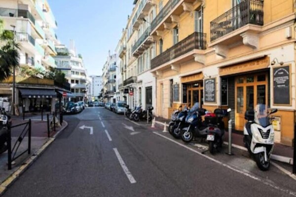 Foto van Appartement 39m2 Cannes Centrum - Vakantiehuis in CANNES - ExteriorSummer