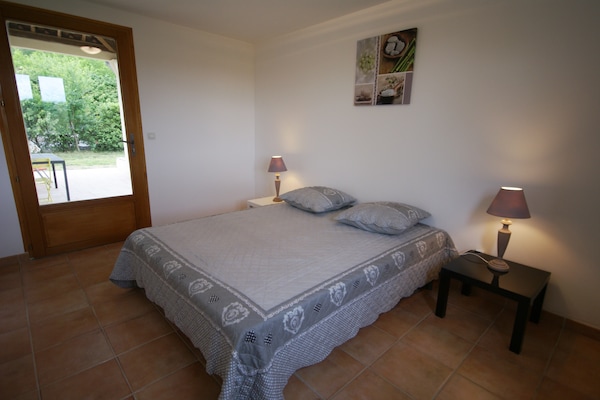 Foto van Villa met uitzicht op het centrum van Les Vans - Vakantiehuis in Les Vans - BedRoom