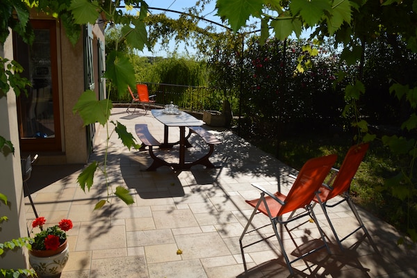 Foto van Villa met uitzicht op het centrum van Les Vans - Vakantiehuis in Les Vans - GardenSummer