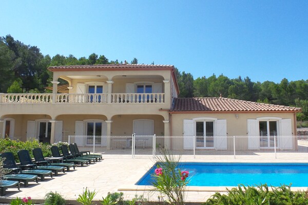 Foto van Wijngaard Villa Bliss - Vakantiehuis in Montbrun-des-Corbières - ExteriorSummer