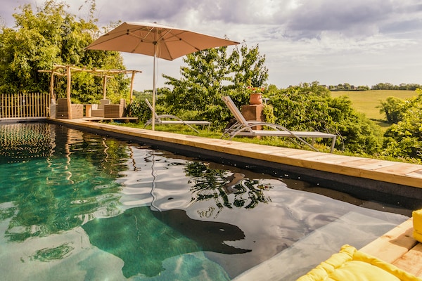 Foto van Modern vakantiehuis met zwembad - Vakantiehuis in Saint Bonnet la Riviére - PoolOfHouse