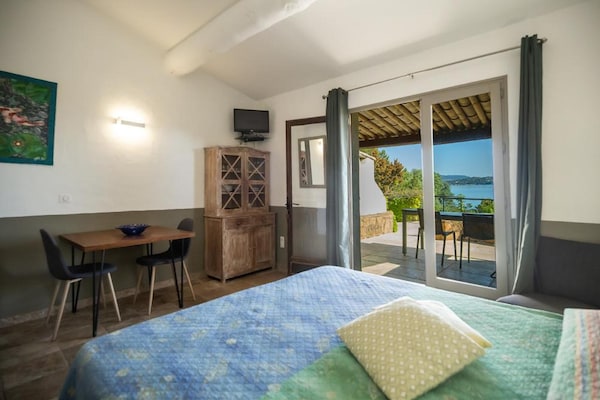 Foto van Romantisch uitje aan de Middellandse Zee - Vakantiehuis in Porto Vecchio - DiningRoom
