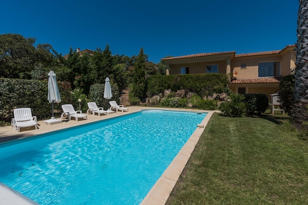 Foto van Ruime villa met zwembad - Vakantiehuis in St Andrea D'orcino - PoolOfHouse