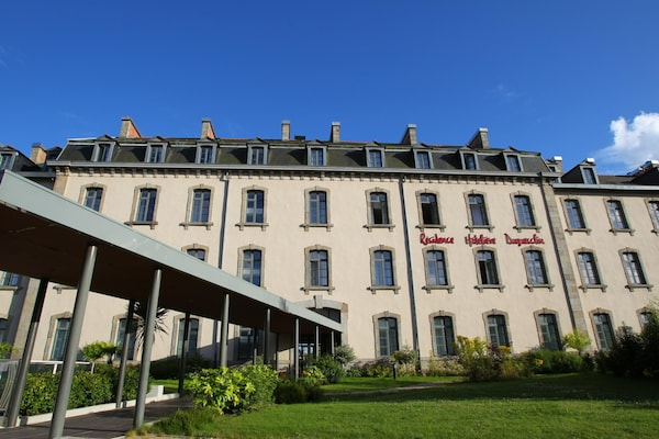 Foto van 2-kamerappartement in Dinan voor 4 personen - Vakantiehuis in Dinan - ExteriorSummer