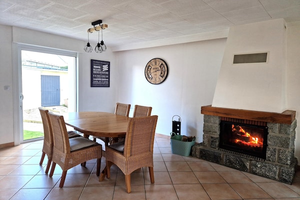 Foto van Vakantiehuis in Binic bij zandstrand - Vakantiehuis in Binic - DiningRoom