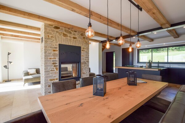 Foto van Charme en comfort in de Dordogne - Vakantiehuis in St. Medard D'excideuil - DiningRoom