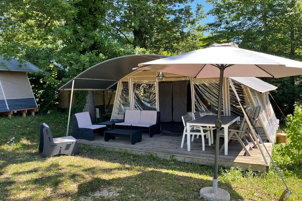 Foto van Tentlodge in Dordogne met uitzicht - Vakantiehuis in Coux et Bigaroque - Mouzens - AreaSummer1KM