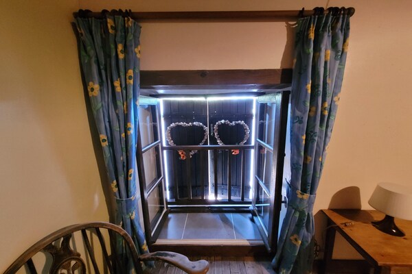 Foto van Authentieke gîte met terras en gedeeld zwembad. - Vakantiehuis in Saint-Saud-Lacoussière - BedRoom