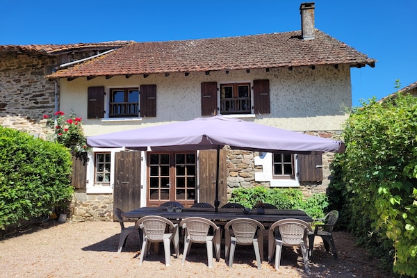 Foto van Authentieke, ruime gîte voor 10 personen - Vakantiehuis in Saint-Saud-Lacoussière - GardenSummer