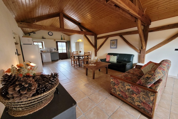 Foto van Authentiek landgoed in de Dordogne met zwembad. - Vakantiehuis in Saint-Saud-Lacoussière - LivingRoom