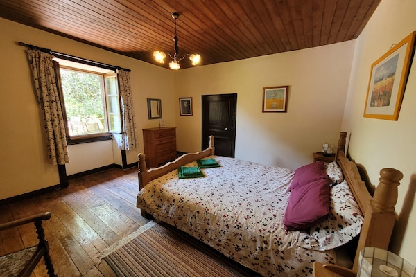 Foto van Authentiek landgoed in de Dordogne met zwembad. - Vakantiehuis in Saint-Saud-Lacoussière - BedRoom