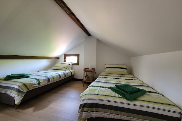 Foto van Authentiek landgoed in de Dordogne met zwembad. - Vakantiehuis in Saint-Saud-Lacoussière - BedRoom