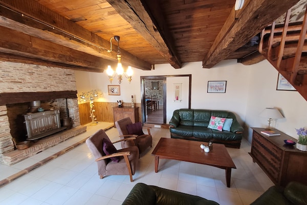 Foto van Authentiek landgoed in de Dordogne met zwembad. - Vakantiehuis in Saint-Saud-Lacoussière - LivingRoom