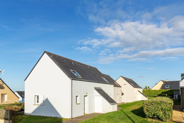 Foto van Bretagne Flat, strand en zwembad - Vakantiehuis in St Nic - ExteriorSummer