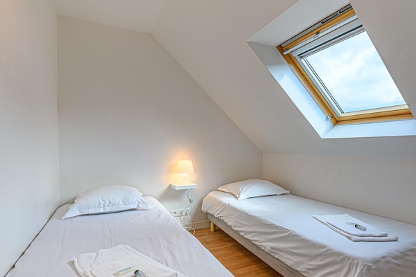 Foto van Bretagne Flat, strand en zwembad - Vakantiehuis in St Nic - BedRoom