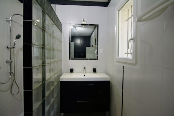 Foto van Villa in Lédenon met privézwembad - Vakantiehuis in Lédenon - BathRoom