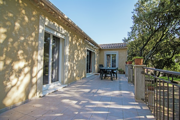Foto van Villa in Lédenon met privézwembad - Vakantiehuis in Lédenon - TerraceBalcony