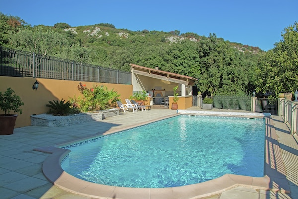 Foto van Villa in Lédenon met privézwembad - Vakantiehuis in Lédenon - PoolOfHouse