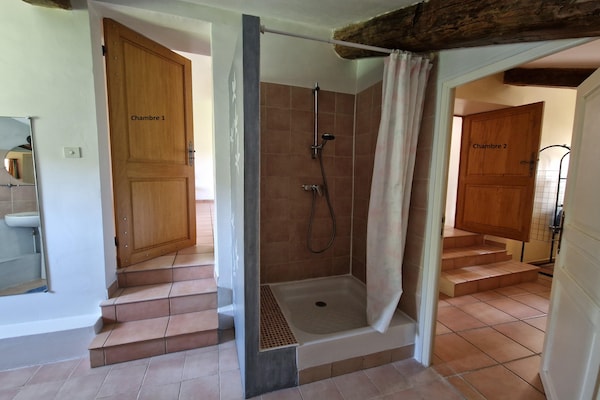 Foto van Landhuis in Lussan bij Pont du Gard - Vakantiehuis in Lussan - BathRoom
