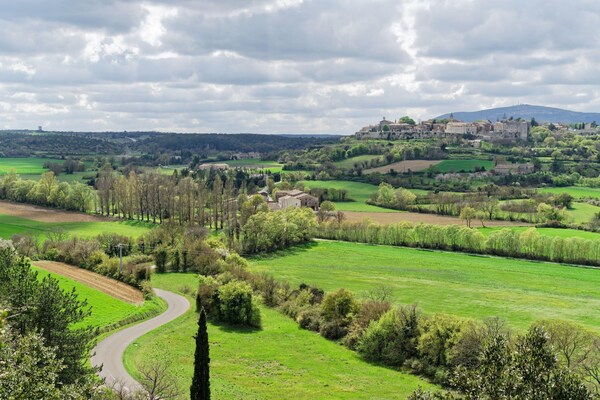 Foto van Landhuis in Lussan bij Pont du Gard - Vakantiehuis in Lussan - AreaSummer5KM