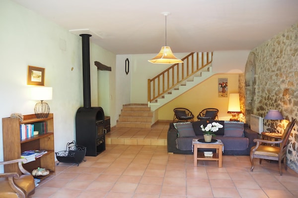 Foto van Landhuis in Lussan bij Pont du Gard - Vakantiehuis in Lussan - LivingRoom