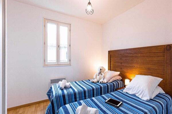 Foto van Hutretraite met gedeeld zwembad - Vakantiehuis in Le Teich - BedRoom