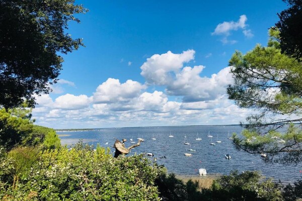 Foto van Verblijf aan het meer met terras - Vakantiehuis in Hourtin - AreaSummer20KM