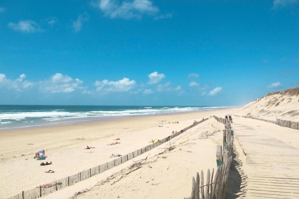 Foto van Verblijf aan het meer met terras - Vakantiehuis in Hourtin - AreaSummer20KM